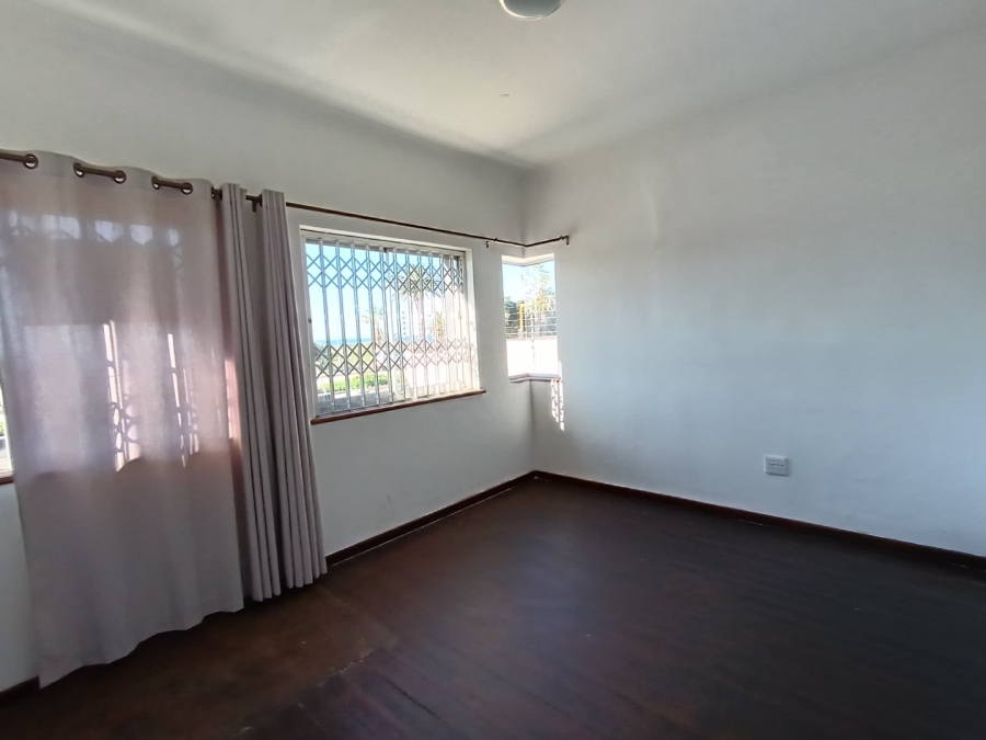 2 Bedroom Property for Sale in Humewood Eastern Cape